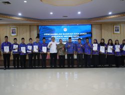 Sesmenpora RI Ambil Sumpah 11 PNS Di Kemenpora