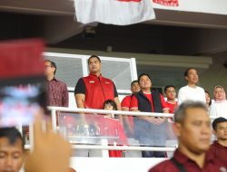 Keseruan Presiden Jokowi Bersama Jajaran Menteri Menyaksikan Perjuangan Timnas Indonesia