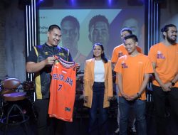 Menpora Dito Menghadiri Press Conference Pelita Jaya Road to BCL Asia 2024