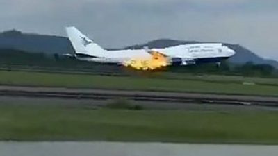 Begini Kronologi Percikan Api di Mesin Pesawat Garuda Pengangkut 450 Jamaah Haji Asal Gowa