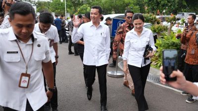 Wamenpora Taufik Hidayat Hadiri Rapat Terbatas Bersama Presiden Prabowo
