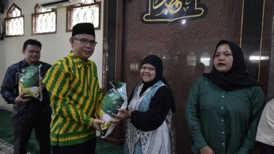 UPZ Baznas Kemenpora Salurkan Santunan Beras, Sembako, dan Uang Tunai untuk Mustahik