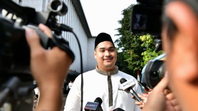 Menpora Dito Sholat Idul Fitri di Istiqlal Bersama Presiden dan Wapres