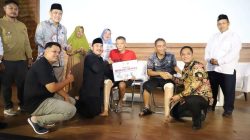 Pemkab dan Baznas Bekasi Luncurkan Bantuan Sosial untuk Warga Miskin