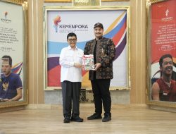 BPK RI Serahkan Laporan Hasil Pemeriksaan Kemenpora kepada Menpora Dito