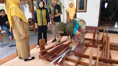 Penenun Desa Semoyang Dapat Dukungan Alat dan Pelatihan dari Pemerintah